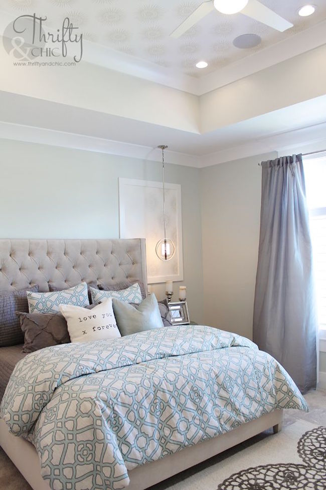 blue and grey for this master bedroom