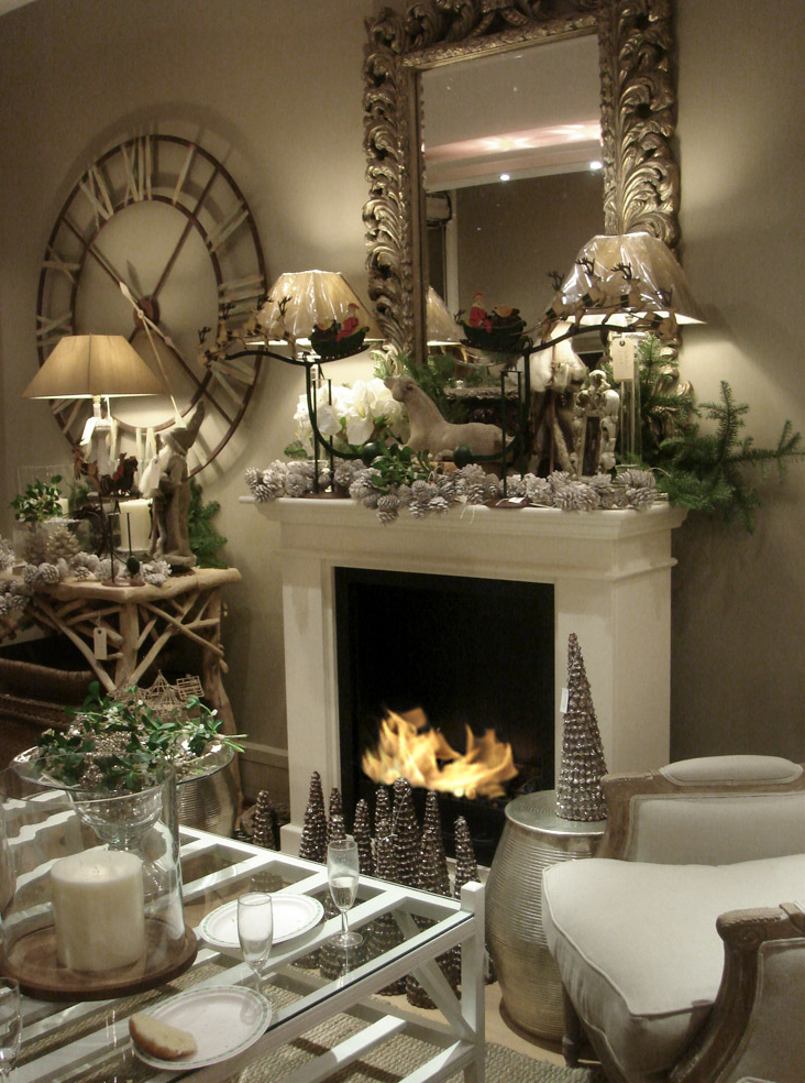 27 Christmas Fireplace Mantel Decoration Ideas | Interior God